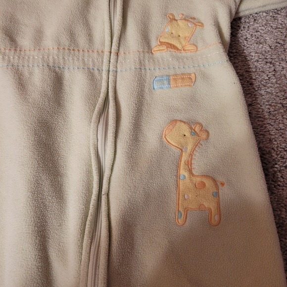 Swaddle Me Newborn Carter's One Size Sleep Sack and Bib Giraffe Stars - Picture 2 of 5